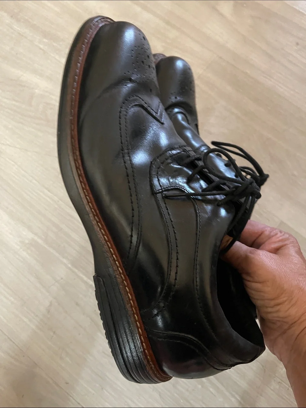 Men's Black Leather Wingtip Derby Dress Shoes